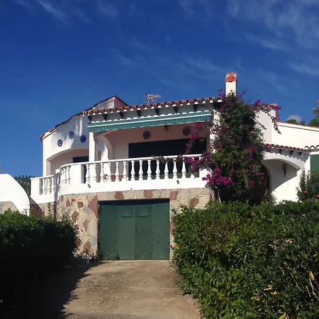 Moderne, Frische Familienvilla Allondra Сasa de vacaciones